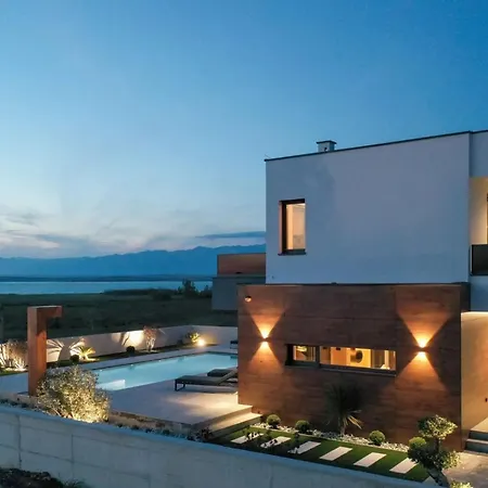 Royal Sands By Interhome Nin