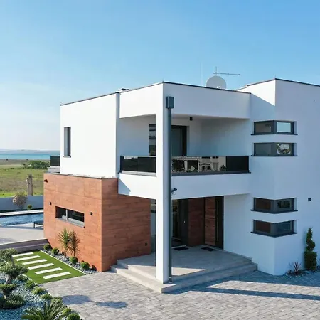 Holiday home Royal Sands By Interhome *