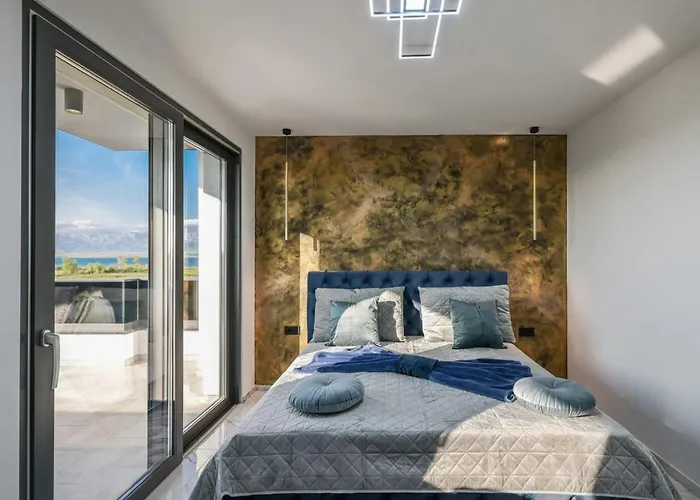 Royal Sands By Interhome *